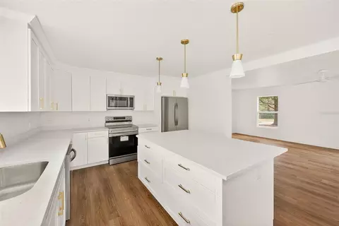 Kitchen - 2171 Beecher Rd, Clearwater, FL 33763 photo 3 of 6