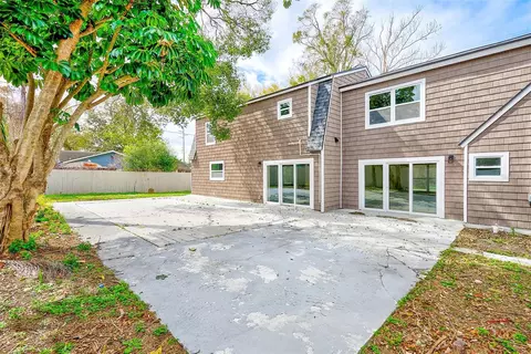 Exterior - 2171 Beecher Rd, Clearwater, FL 33763 photo 5 of 11