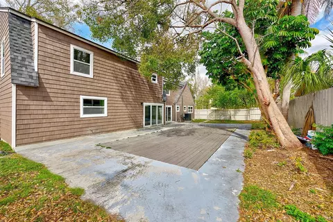 Exterior - 2171 Beecher Rd, Clearwater, FL 33763 photo 6 of 11