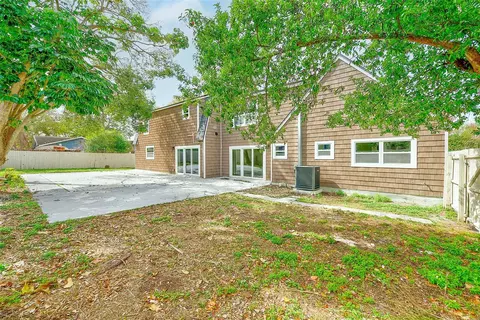 Exterior - 2171 Beecher Rd, Clearwater, FL 33763 photo 7 of 11