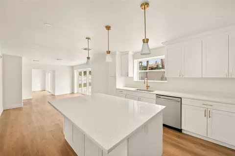 Kitchen - 2171 Beecher Rd, Clearwater, FL 33763 photo 2 of 6