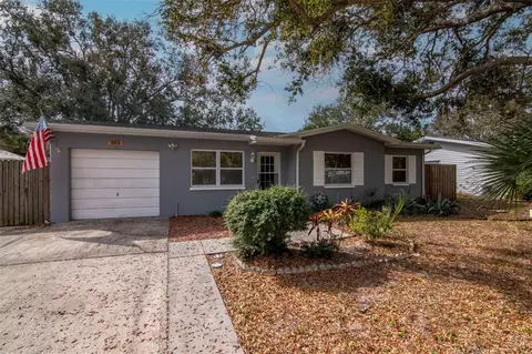 953 Cedarwood Ave, Dunedin, FL 34698