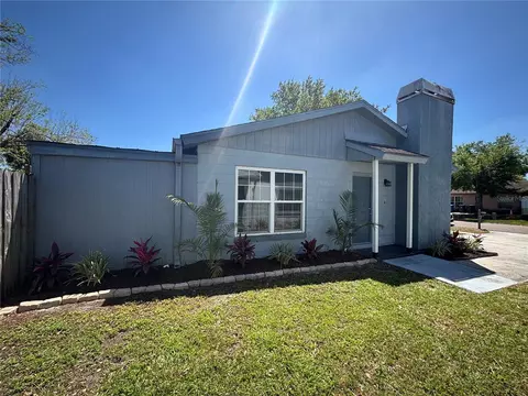 1245 Coolmont Dr, Brandon, FL 33511