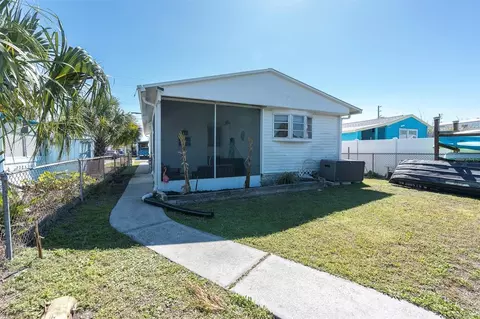 6627 Tower Dr, Hudson, FL 34667 photo 9