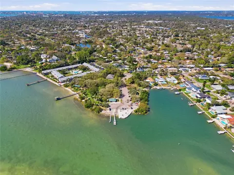 718 Bay Vista Blvd S, Saint Petersburg, FL 33705