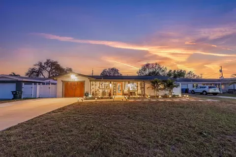 2534 Mineola Dr S, Largo, FL 33770