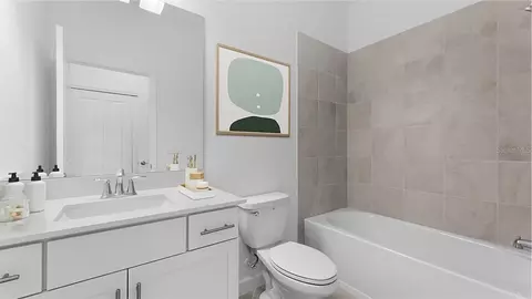 Bath - 17807 Cane Patch Ct, Parrish, FL 34219 photo 2 of 3