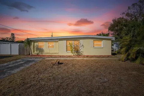 8343 95th Ave, Seminole, FL 33777