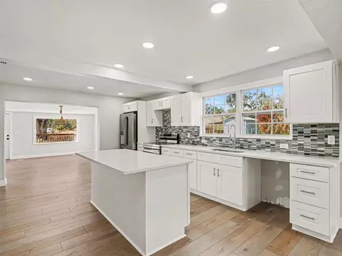 Kitchen - 6305 Jim Davis Rd, Parrish, FL 34219 photo 1 of 2