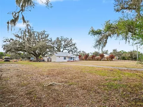 Exterior - 6305 Jim Davis Rd, Parrish, FL 34219 photo 6 of 8