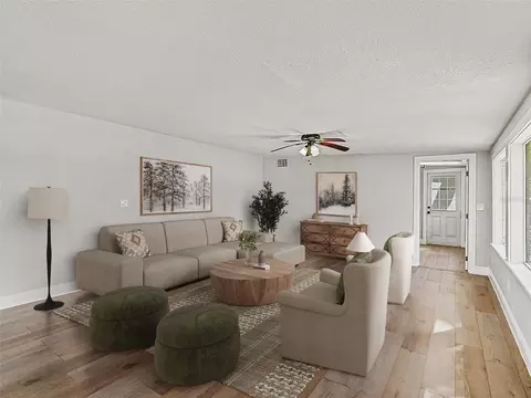 Living - 6305 Jim Davis Rd, Parrish, FL 34219 photo 5 of 9