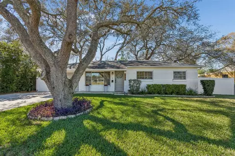 10224 N Oakleaf Ave, Tampa, FL 33612