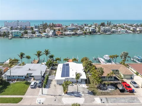 8820 Gulf Blvd, Saint Pete Beach, FL 33706