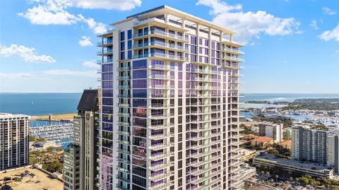 275 1st Ave S #2206, Saint Petersburg, FL 33701