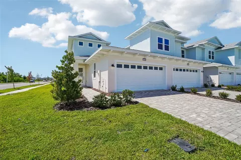 31856 Clover Fin Ct, Wesley Chapel, FL 33545