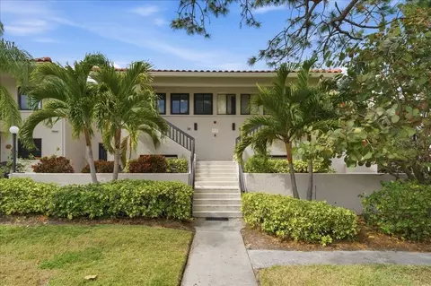 1802 Mariner Dr #30, Tarpon Springs, FL 34689