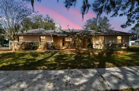 1509 Teakwood Dr, Plant City, FL 33563