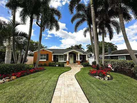 467 31st Ave N, Saint Petersburg, FL 33704