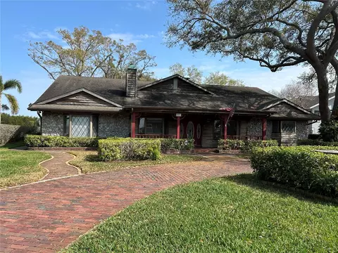 9087 Baywood Park Dr, Seminole, FL 33777