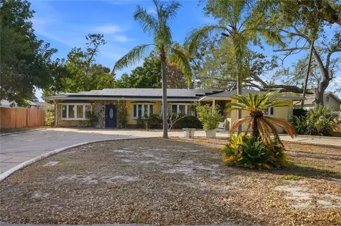 3515 Country Club Way S, Saint Petersburg, FL 33712