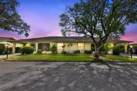 2001 Heathfield Cir #239, Sun City Center, FL 33573