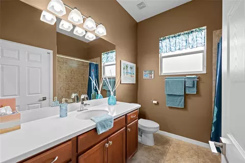 Bath - 13006 50th Ct E, Parrish, FL 34219 photo 7 of 9