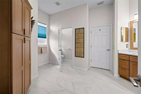Bath - 13006 50th Ct E, Parrish, FL 34219 photo 4 of 9