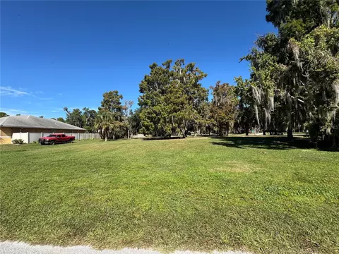 Lake Pierce Drive, Lake Wales, FL 33898