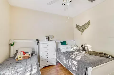Bedroom - 763 Star Pointe Dr, Seffner, FL 33584 photo 2 of 7