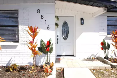Exterior - 8816 Ashman Rd, Riverview, FL 33578 photo 3 of 5