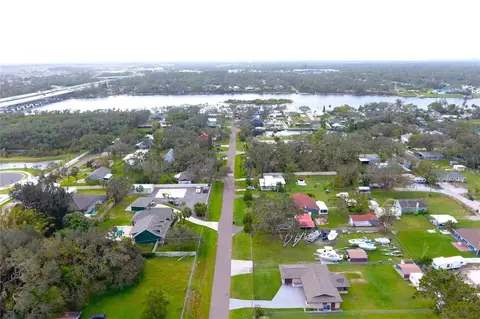View/Area - 8816 Ashman Rd, Riverview, FL 33578 photo 7 of 12