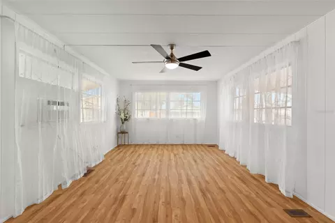 1012 50th Ave Plz W, Bradenton, FL 34207 photo 5