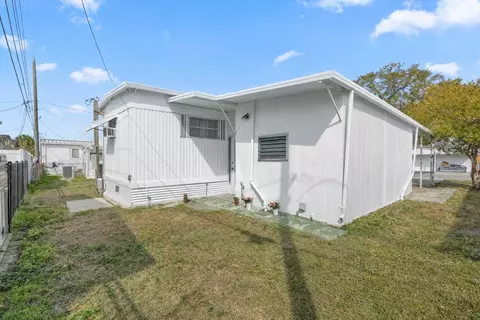 1012 50th Ave Plz W, Bradenton, FL 34207 photo 19