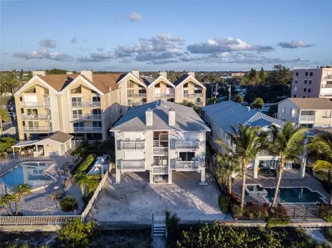 1104 Beach Trl #1, Indian Rocks Beach, FL 33785