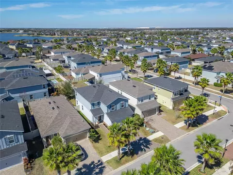 View/Area - 12273 Blue Pacific Dr, Riverview, FL 33579 photo 2 of 13