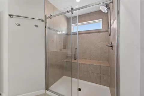 Bath - 12273 Blue Pacific Dr, Riverview, FL 33579 photo 5 of 7