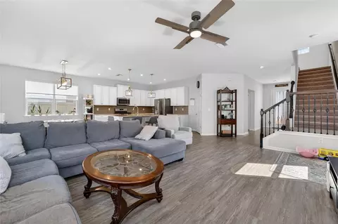 Entry Way - 12273 Blue Pacific Dr, Riverview, FL 33579 photo 4 of 7