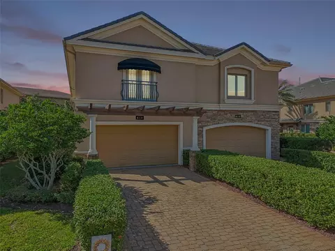 610 Saxony Blvd, Saint Petersburg, FL 33716