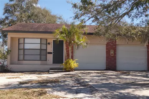 9201 7th St N, Saint Petersburg, FL 33702