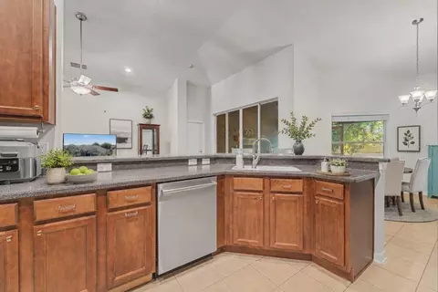 Kitchen - 10813 Rockledge View Dr, Riverview, FL 33579 photo 2 of 7