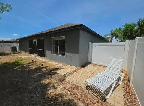 Exterior - 10813 Rockledge View Dr, Riverview, FL 33579 photo 13 of 17