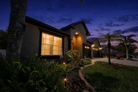 Exterior - 10813 Rockledge View Dr, Riverview, FL 33579 photo 5 of 17