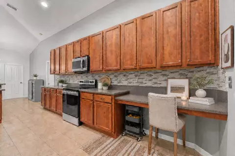 Kitchen - 10813 Rockledge View Dr, Riverview, FL 33579 photo 1 of 7