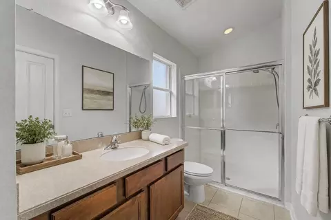 Bath - 10813 Rockledge View Dr, Riverview, FL 33579 photo 7 of 8