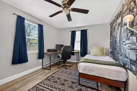 Bedroom - 2604 E 18th Ave, Tampa, FL 33605 photo 4 of 4