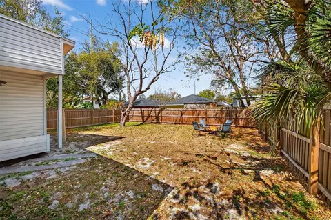 Exterior - 2604 E 18th Ave, Tampa, FL 33605 photo 5 of 5