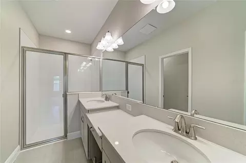 Bath - 12358 Oak Hill Way, Parrish, FL 34219 photo 1 of 4