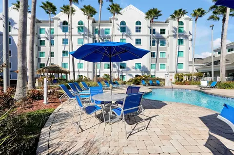 8303 Palm Pkwy #211, Orlando, FL 32836