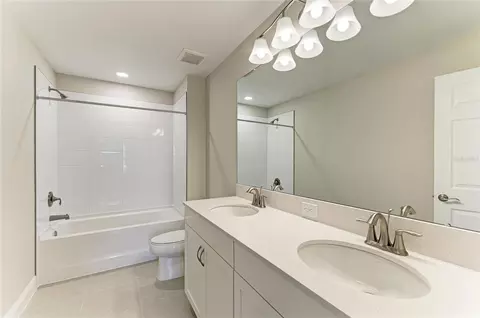 Bath - 8509 Dove Bog Ter, Parrish, FL 34219 photo 3 of 4