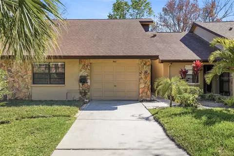 9942 Lake Seminole Dr W, Largo, FL 33773